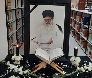 فضاسازی و سیاه پوش شدن کتابخانه های عمومی آذربایجان در سوگ شهادت قائد امت اسلامی، حضرت آیت الله العظمی سیدعلی خامنه ای (قدس سره)