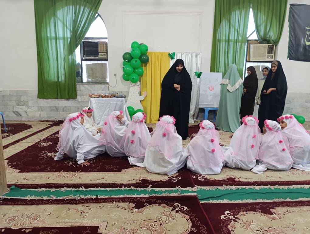 از اجرای طرح «خانه به خانه با کتابخانه» تا برگزاری پویش«ایستاده برای ایران»