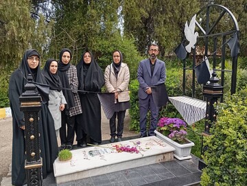 عطر افشانی مزار شهدای مازندران