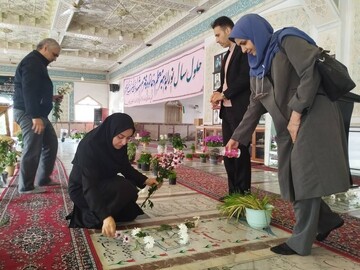 عطر افشانی مزار شهدای مازندران
