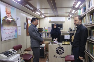 بازدید از پیشخان کتابخانه عمومی نورامید مشهد