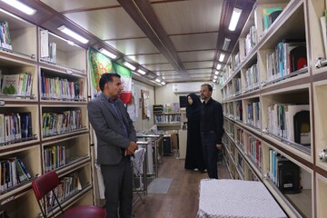 بازدید از پیشخان کتابخانه عمومی نورامید مشهد