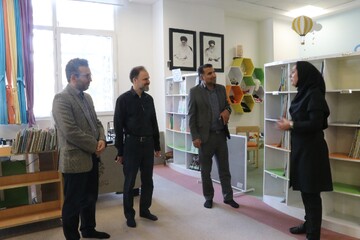 بازدید از کتابخانه مرکزی مشهد