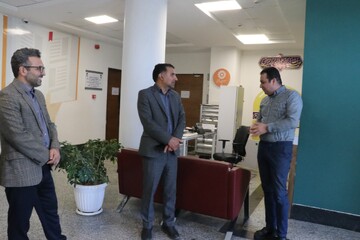 بازدید از کتابخانه مرکزی مشهد