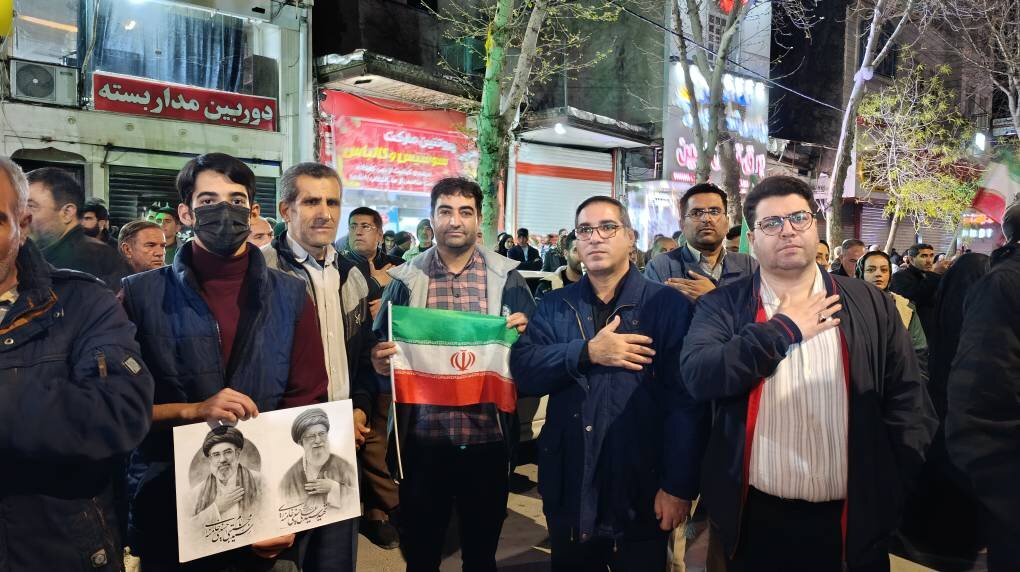 بیعت کارکنان کتابخانه های لرستان با رهبر انقلاب و حضور در تجمعات شبانه