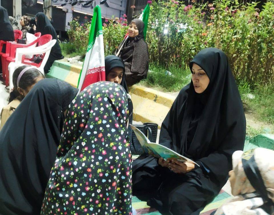 از کتابخانه تا میدان جهاد: قصه‌های «حاج قاسم» و «نقاشی‌های پرواز» در تجمعات ضدآمریکایی_صهیونیستی