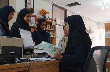 قاب تصویری فعالیت کتابخانه‌های عمومی چهارمحال و بختیاری در نوروز