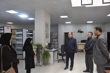 بازدید مدیرکل از کتابخانه های تبریز