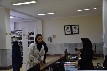 بازدید مدیرکل از کتابخانه های تبریز