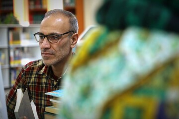 کتابخانه عمومی امام خمینی(ره) قزوین میزبانی مهربان برای اعضا