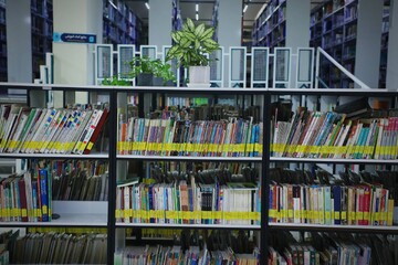 کتابخانه عمومی امام خمینی(ره) قزوین میزبانی مهربان برای اعضا