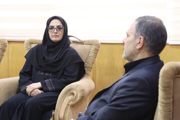 دیدار دبیرکل نهاد کتابخانه‌های عمومی کشور با استاندار در حاشیه سفر یک روزه به زنجان