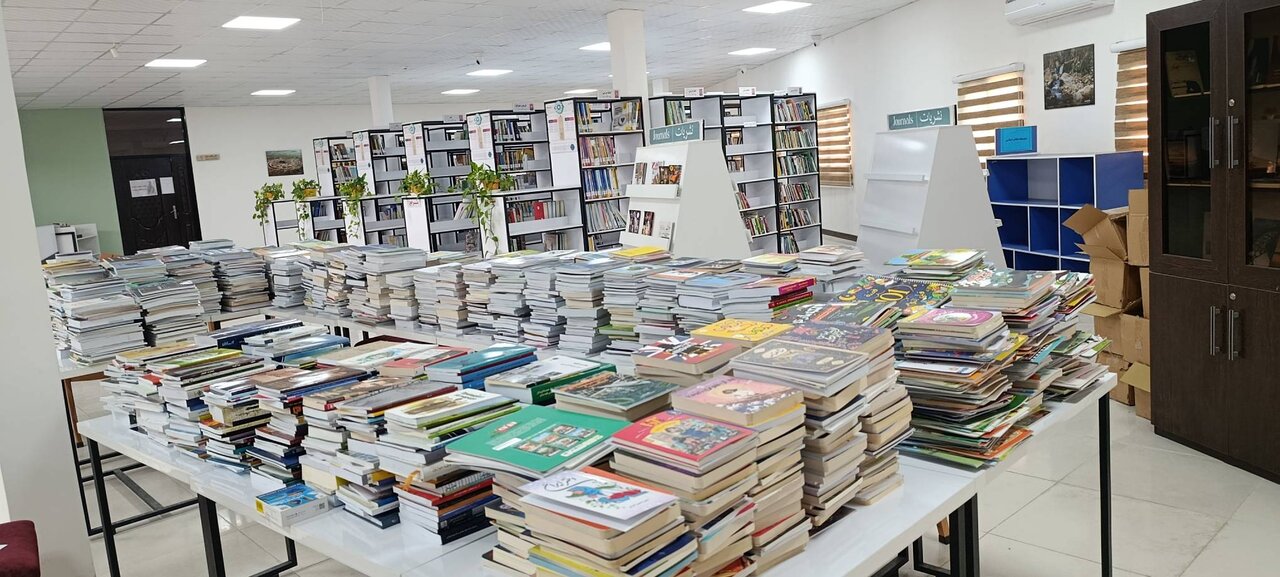 اهدای ۳۵۰۰ جلد کتاب از سوی خانه کتاب و ادبیات ایران به کتابخانه تازهتأسیس دارابگرد