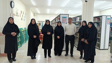 بازدید مدیر از کتابخانه ها