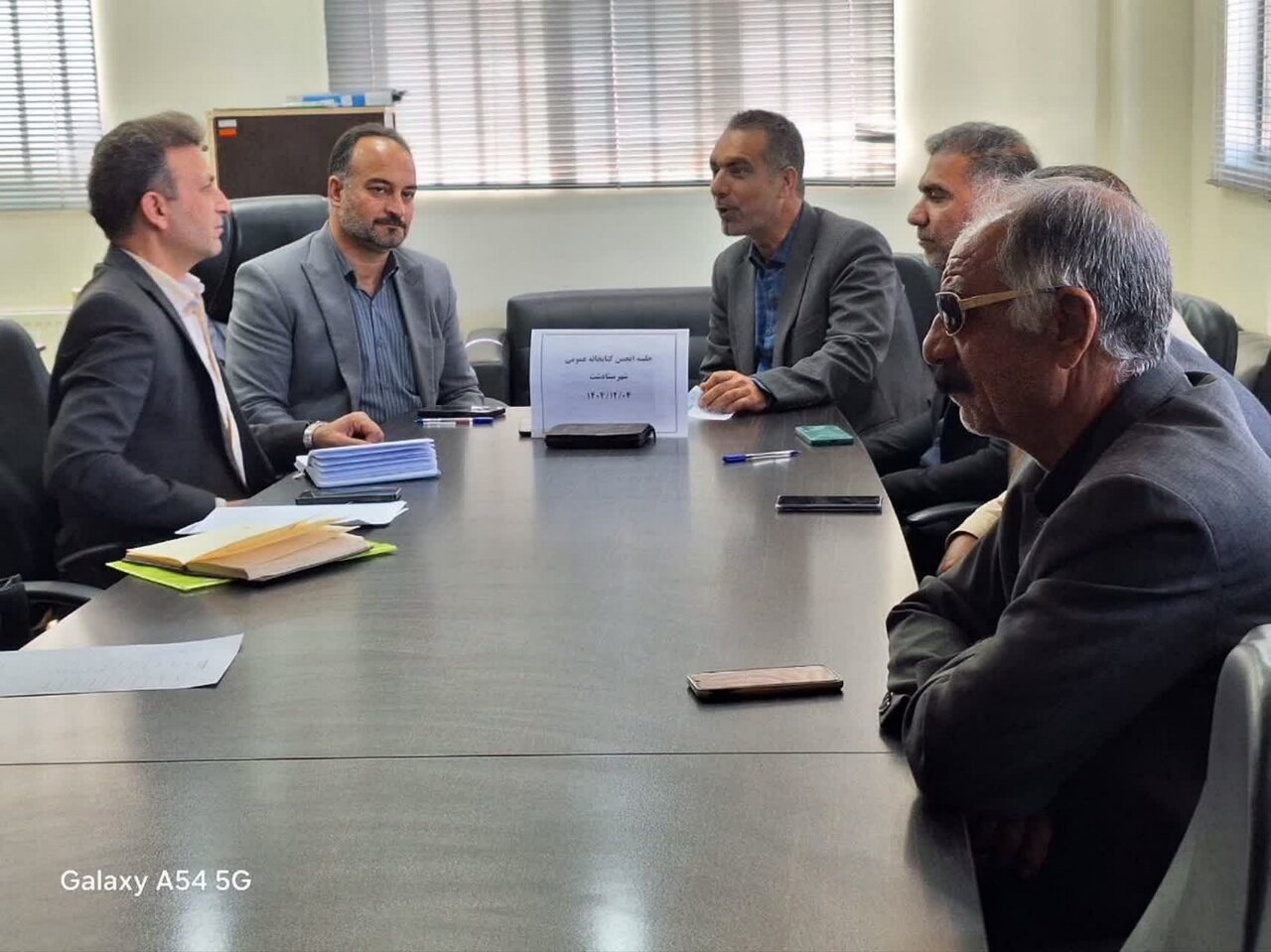 دیدار سرپرست کتابخانههای عمومی فلاورجان با مسئولان شهرستان برای تقویت تعاملات فرهنگی