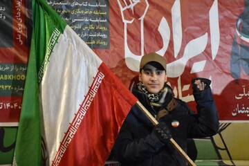 قرار کودکان و نوجوانان تبریزی برای ایستادن پای ایران