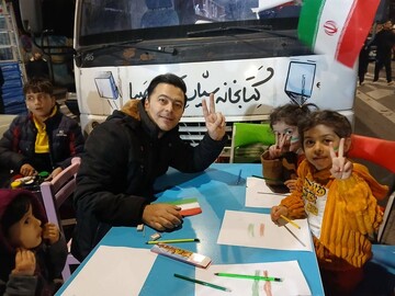 قرار کودکان و نوجوانان تبریزی برای ایستادن پای ایران
