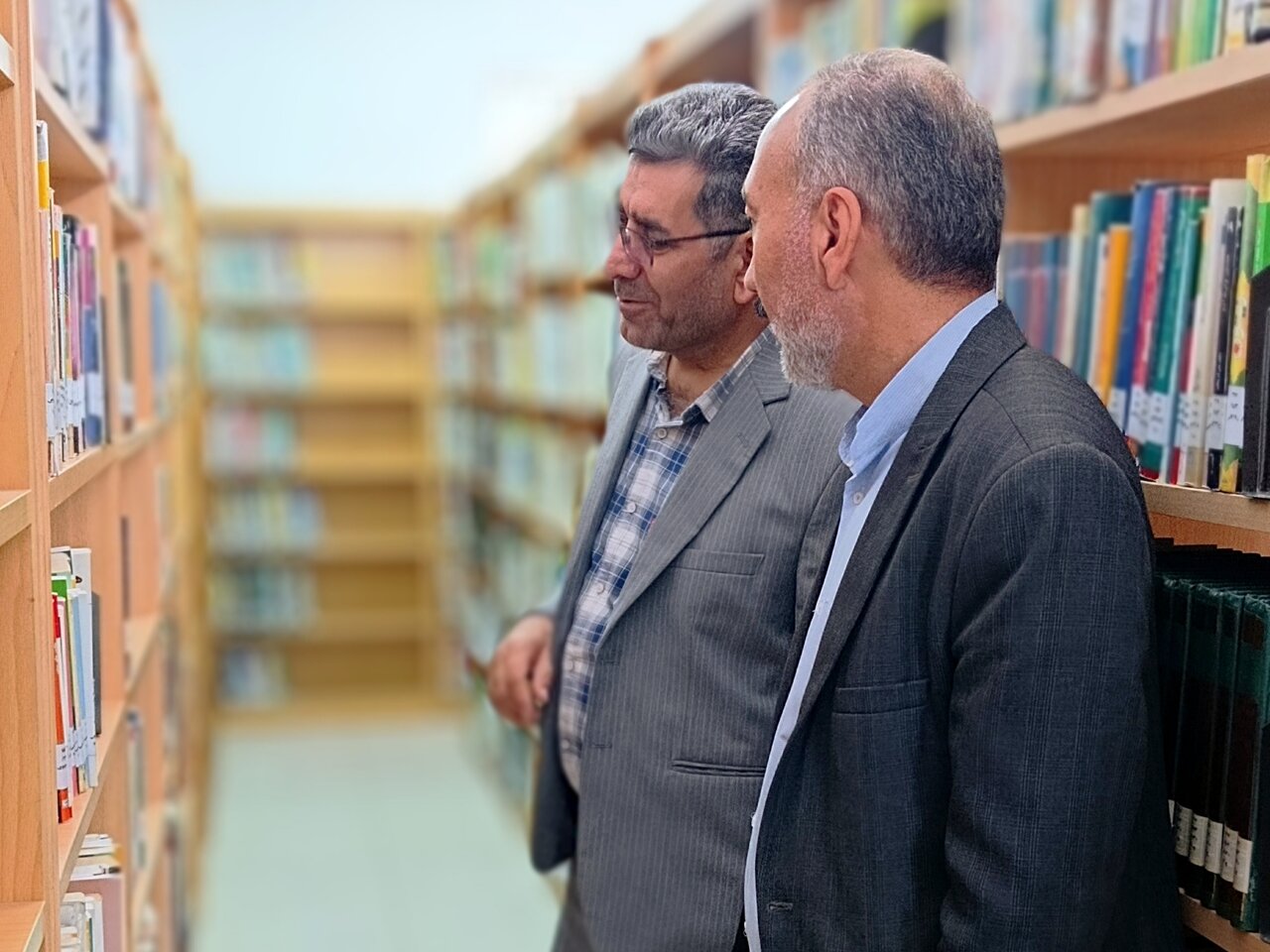 اهدای ۲۳ عنوان کتاب به کتابخانه عمومی شهید مطهری قائمیه