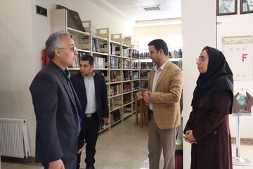 بازدید مدیر کل کتابخانه‌های عمومی از هفت کتابخانه در یزد