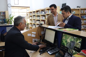 بازدید مدیر کل کتابخانه‌های عمومی از هفت کتابخانه در یزد
