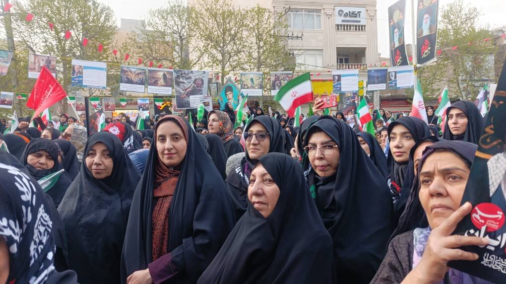 بانوان لرستانی در گردهمایی «دا»؛
