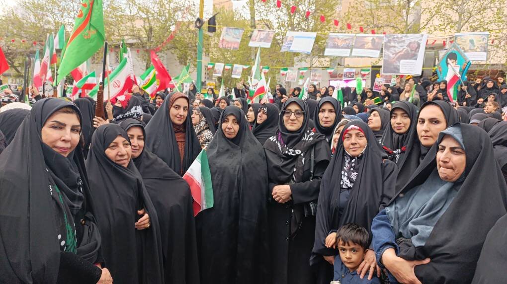 بانوان لرستانی در گردهمایی «دا»؛