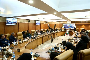 محفل سراسری شعرخوانی"نیمکت های آسمانی"در کتابخانه مرکزی پارک شهر