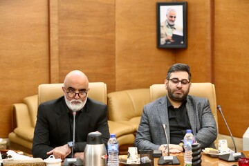 محفل سراسری شعرخوانی"نیمکت های آسمانی"در کتابخانه مرکزی پارک شهر