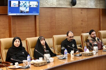 محفل سراسری شعرخوانی"نیمکت های آسمانی"در کتابخانه مرکزی پارک شهر