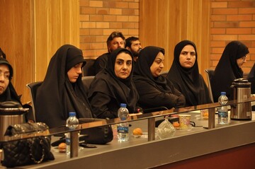 محفل «نیمکت های آسمانی» در رشت