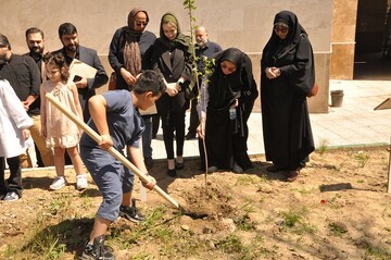 محفل «نیمکت های آسمانی» در رشت