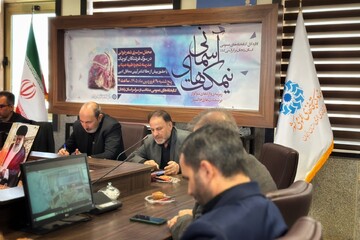 همزمان با سراسرکشور،محفل شعر"نیمکت‌های آسمانی"درکتابخانه موسوی گلشهر زنجان برگزار شد