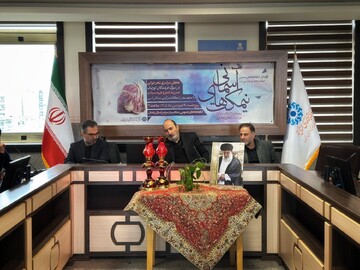 همزمان با سراسرکشور،محفل شعر"نیمکت‌های آسمانی"درکتابخانه موسوی گلشهر زنجان برگزار شد