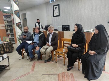 محفل «نیمکت‌های آسمانی»اداره کتابخانه های عمومی شهرستان قرچک در کتابخانه جنت 