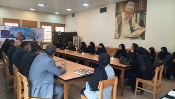 طنین «نیمکت‌های آسمانی» در کتابخانه‌ عمومی پانزده خرداد شهرستان پیشوا
