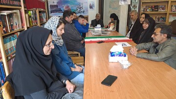 طنین «نیمکت‌های آسمانی» در کتابخانه حافظ میگون شهرستان شمیرانات 