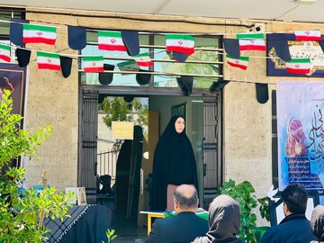 طنین «نیمکت‌های آسمانی» در کتابخانه شهید سلیمی شهرستان ملارد 