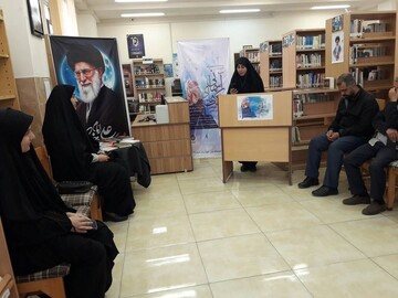 محفل شعرخوانی «نیمکت‌های آسمانی» در کتابخانه های عمومی استان البرز