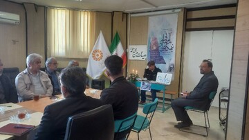 محفل شعرخوانی «نیمکت‌های آسمانی» در کتابخانه های عمومی استان البرز