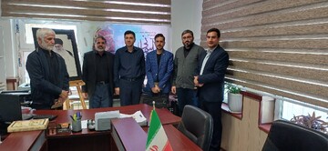 محفل شعرخوانی «نیمکت‌های آسمانی» در کتابخانه های عمومی استان البرز