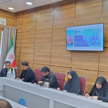 محفل شعرخوانی «نیمکت‌های آسمانی» در کتابخانه های عمومی استان البرز