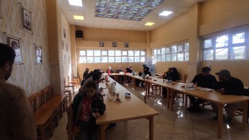 نوای شعر ، محفل نیمکتهای آسمانی در کتابخانه های لرستان طنین انداز شد