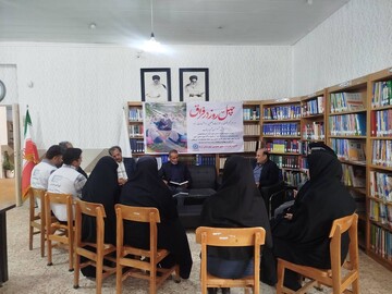 نوای شعر ، محفل نیمکتهای آسمانی در کتابخانه های لرستان طنین انداز شد