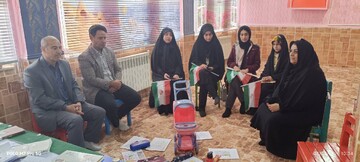 نوای شعر ، محفل نیمکتهای آسمانی در کتابخانه های لرستان طنین انداز شد