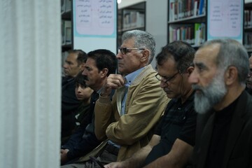 نوای شعر ، محفل نیمکتهای آسمانی در کتابخانه های لرستان طنین انداز شد