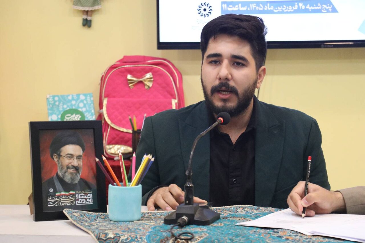 طنین سوگ‌سروده‌های شاعران در محفل سراسری «نیمکت‌های آسمانی»