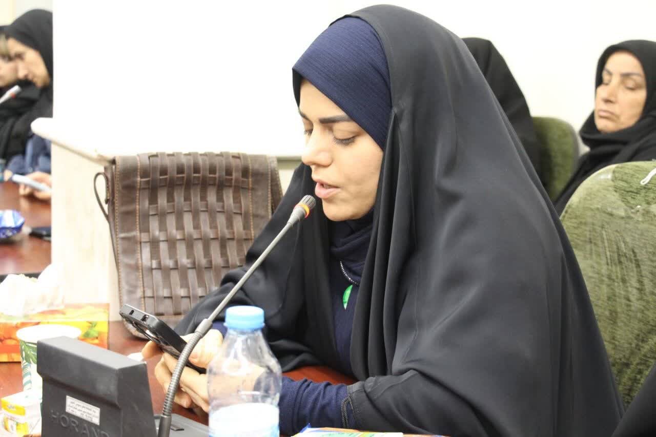 محفل ادبی «نبردِ نور» در گرگان برگزار شد