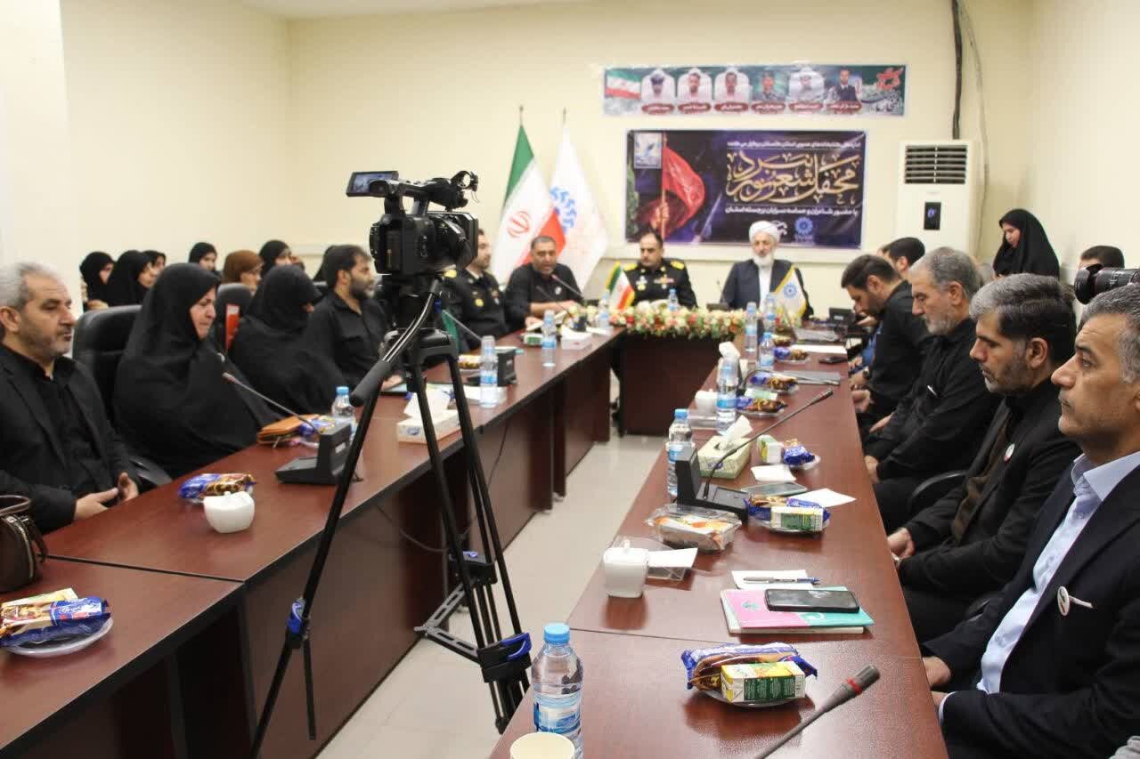محفل ادبی «نبردِ نور» در گرگان برگزار شد