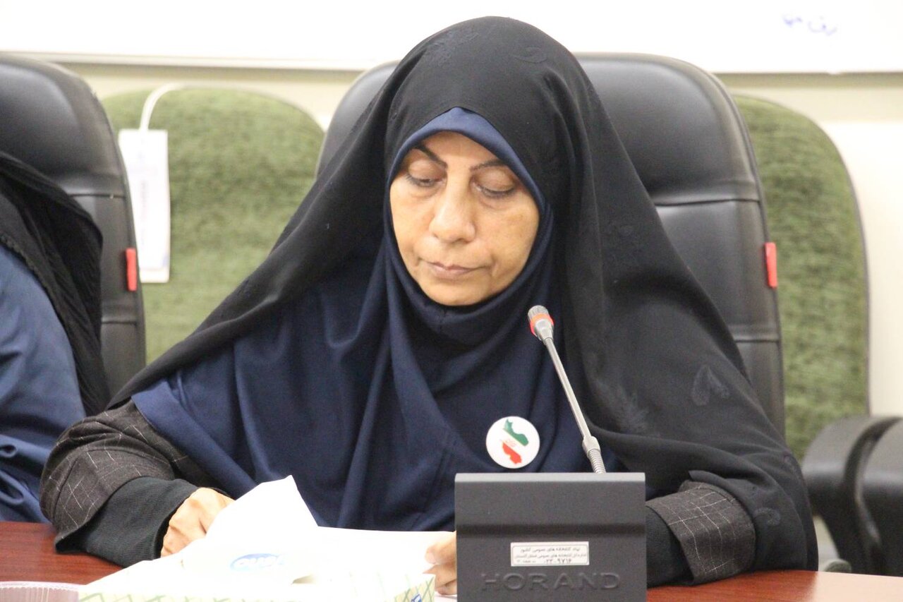 محفل شعرخوانی «نیمکت‌های آسمانی» در کتابخانه عمومی حکیم میرفندرسکی گرگان برگزار شد