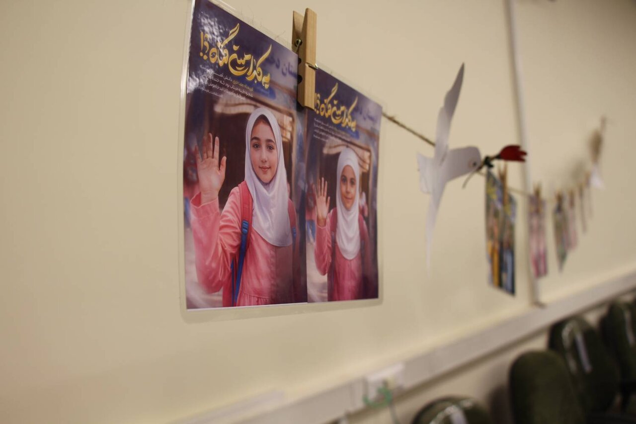 محفل شعرخوانی «نیمکت‌های آسمانی» در کتابخانه عمومی حکیم میرفندرسکی گرگان برگزار شد